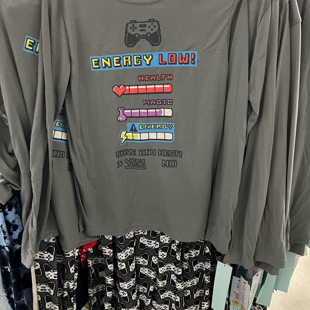 Boys Cat & Jack gamer long sleeve pajama set, size large.